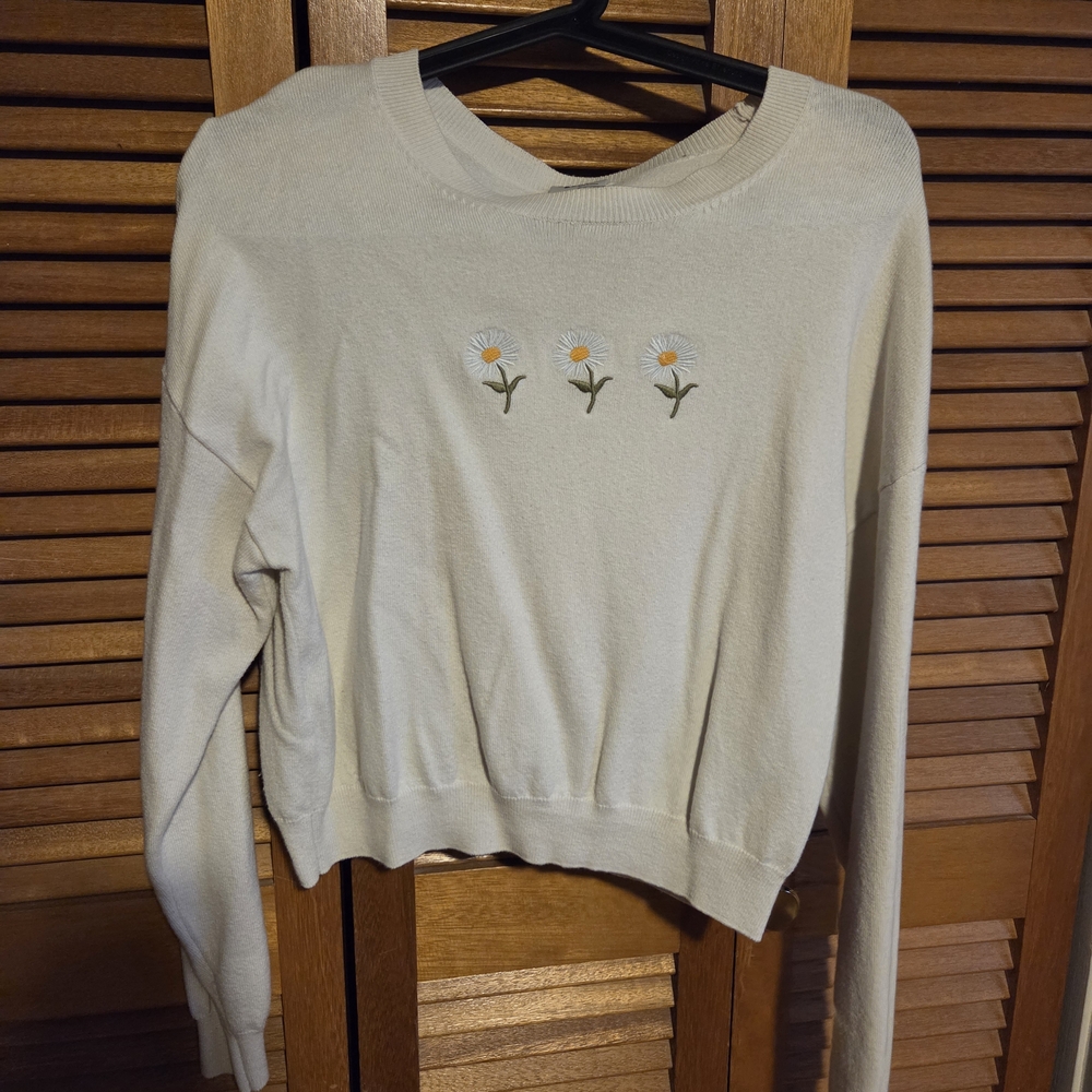 Sunday Best Cream Sweatshirt with Floral Embroidery